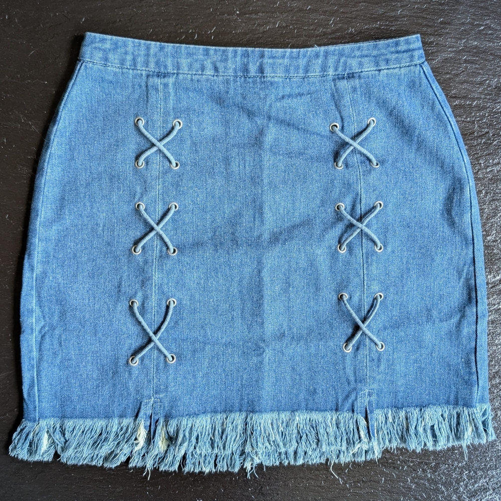 NWT Hayden LA Denim Fringe Mini Skirt Medium